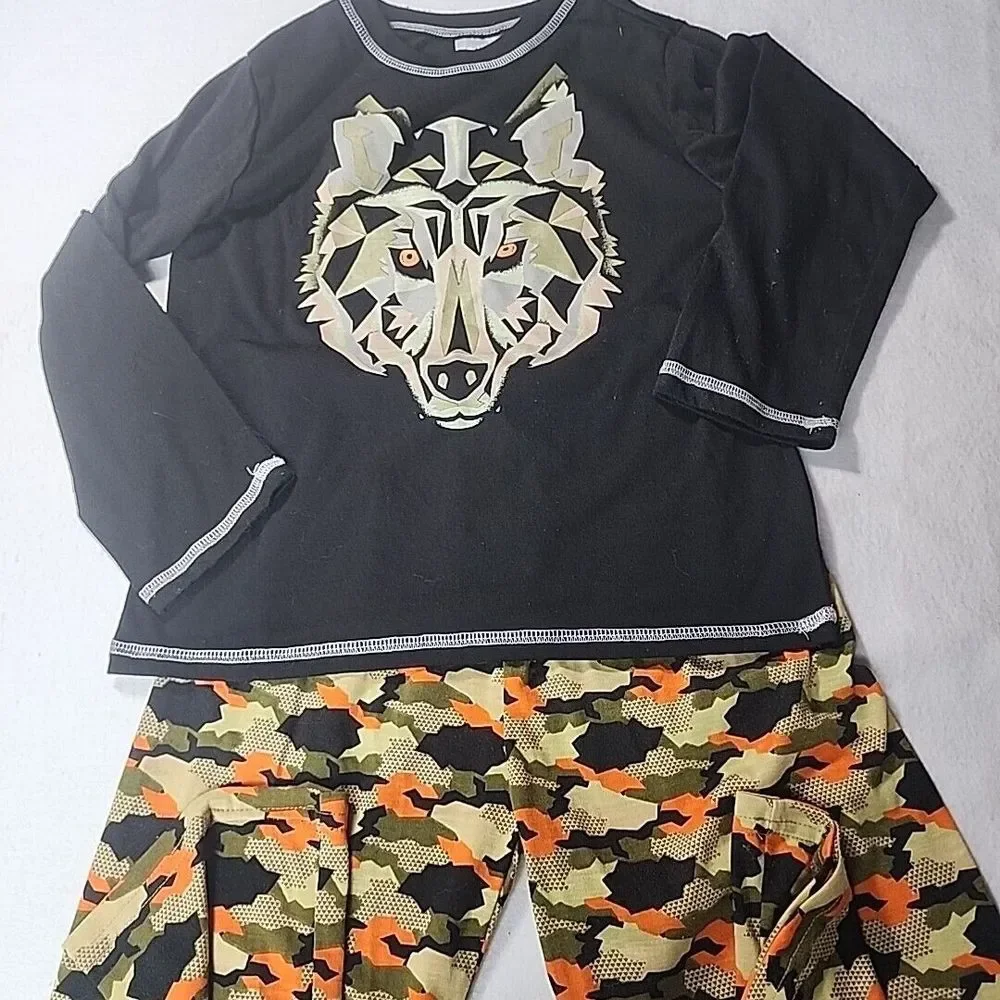Falls Creek Boys Size Medium‎ Pajama Set Camouflage Wolf 2 Piece Set Long sleeve